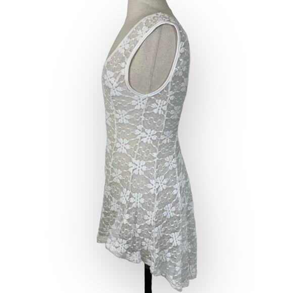 Cream lace mini tunic top, ladies stretch floral high low scoop neck - Picture 2 of 6